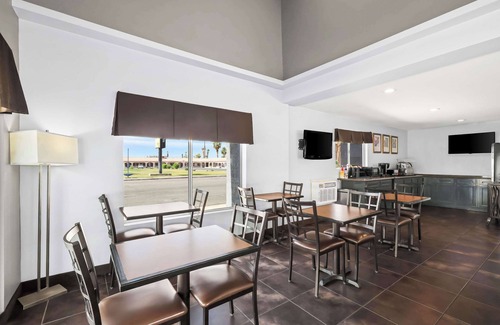 Blythe Hotel | SureStay Hotel by Best Western Blythe