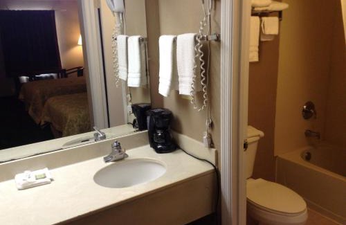 Helen Hotel | SureStay Hotel by Best Western Helen Downtown