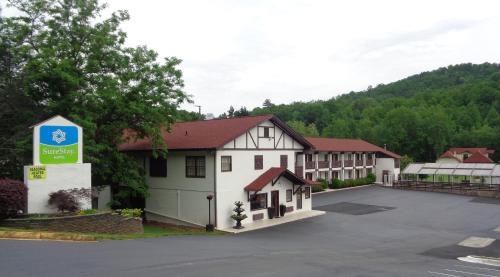 Helen Hotel | SureStay Hotel by Best Western Helen Downtown