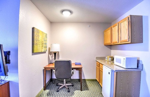 Ottawa Hotel | SureStay Hotel by Best Western Ottawa