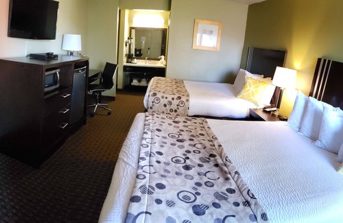 Vallejo Hotel | SureStay Hotel by Best Western Vallejo Napa Valley
