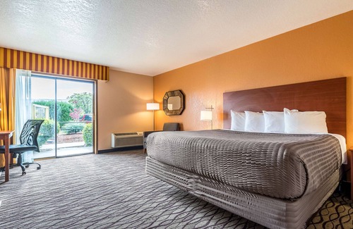 East Wenatchee Hotel | SureStay Hotel by Best Western Wenatchee