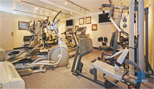 North Mountain Hotel | SureStay InnSuites Phoenix Hotel & Suites by Best Western