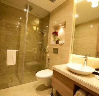 Ranjit Avenue Hotel | SureStay Plus by Best Western Amritsar