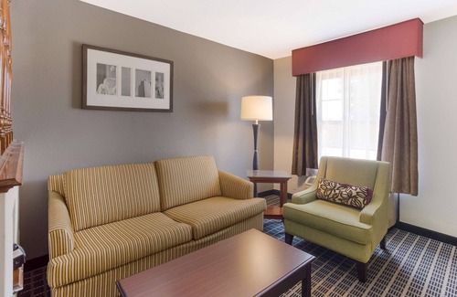 Greenwood Hotel | SureStay Plus Hotel by Best Western Greenwood