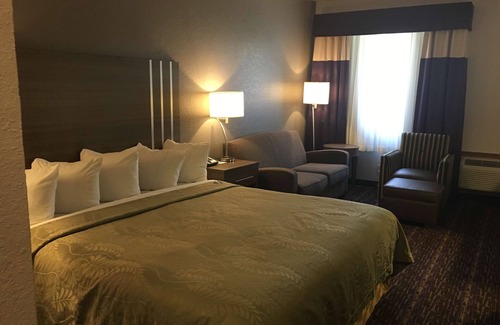 Edmond Hotel | SureStay Plus Hotel by Best Western Edmond