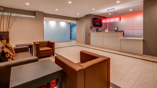 Humble Hotel | SureStay Plus Hotel by Best Western Humble