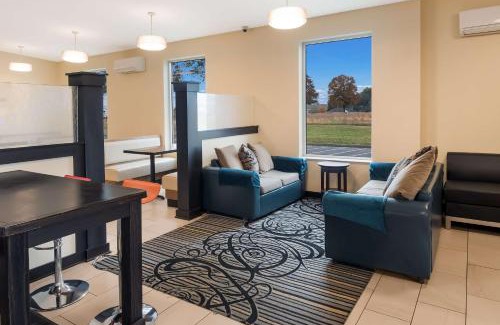 Jasper Hotel | SureStay Plus Hotel by Best Western Jasper