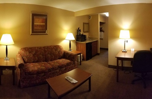 Black River Falls Hotel | SureStay Plus Hotel by Best Western Black River Falls