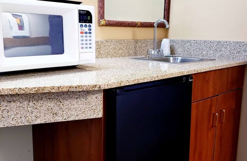 Black River Falls Hotel | SureStay Plus Hotel by Best Western Black River Falls