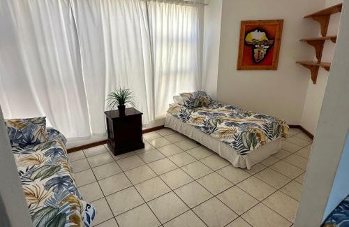 Port Edward House | Surf and Sun Accommodation