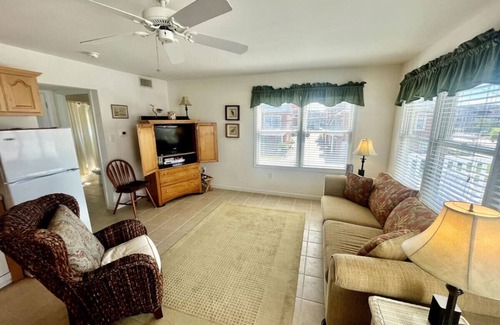 Cape May - Wildwood Condo | Surf Ave Suite: Pool, Beach, & Boardwalk