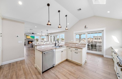 Surf City House | SURF CITY BEACH BLOCK DREAM VACATION OR PERFECT FOR SMALL WEDDINGS!
