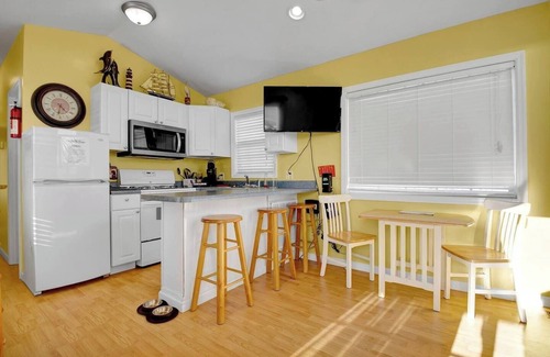 Holly Ridge House | Surf City Cozy Home · Pets Welcome · Monthly OK