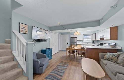 Ocean City Apartment | Surf Crest 205 |Boardwalk| South OC