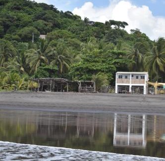 Mizata House | Surf House Mizata