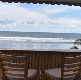 Mizata House | Surf House Mizata