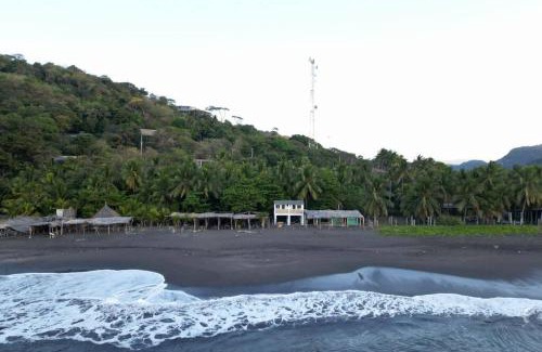Mizata House | Surf House Mizata