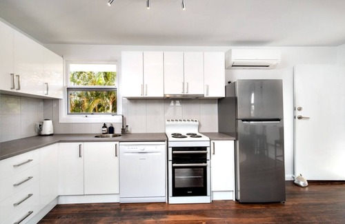 New Brighton Apartment | Surf @ Meanderings!