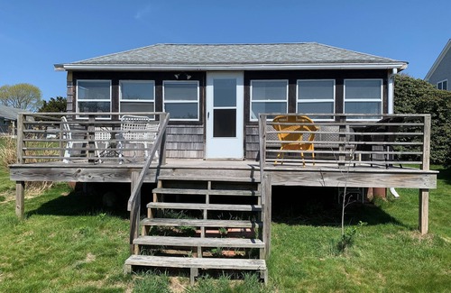 Snug Harbor House | Surf's Up Snug Harbor East Matunuck Beach House