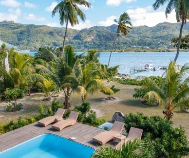 Cerf Island Villa | Surf Tropical Villa Seascape