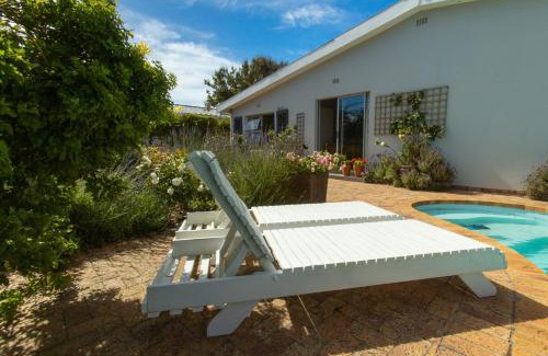 Kommetjie Apartment | Surf Way Beach cottage