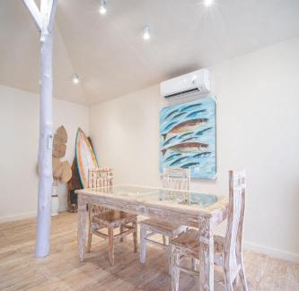 East Sumba House | Surfer - Single Room Bungalow with Queen Bed, Working Desk, Shower, FREE Access to Pool and Gym, Onsite SPA, Car-Bike-ATV Rental, Diving and Fishing