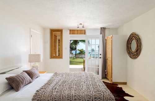 Silver Sands Hotel | Surfers Bay Resort