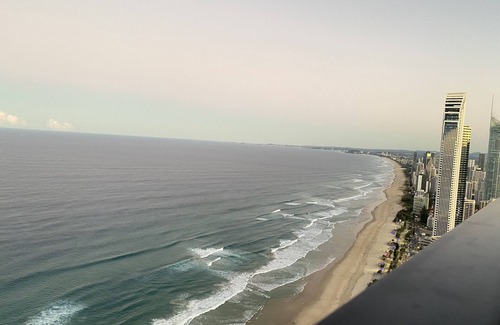 Surfers Paradise Apartment | Surfers Paradise Beach Front Skyline 2 Bedroom Luxury Apartment.