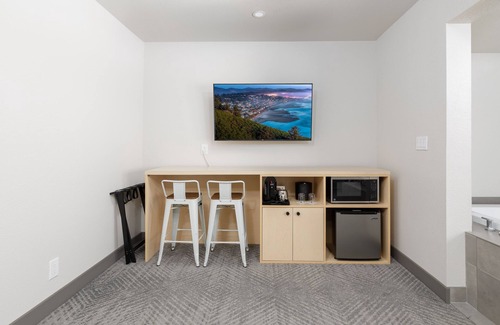 Lincoln City Hotel | Surfland Hotel