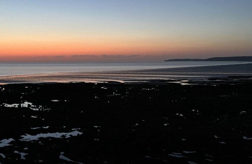 Westleigh Ski Chalet | Surfs Up Lodge - Westward Ho! only 5 mins walk from the beach