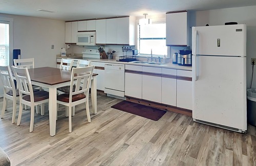 Surfside Beach House | Surfside Beach Bungalow | Water Views + Community Pool