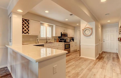 Surfside Beach Condo | Surfside Beach SC- Oceanfront Paradise! #4, Seen on Beachfront Bargain Hunt