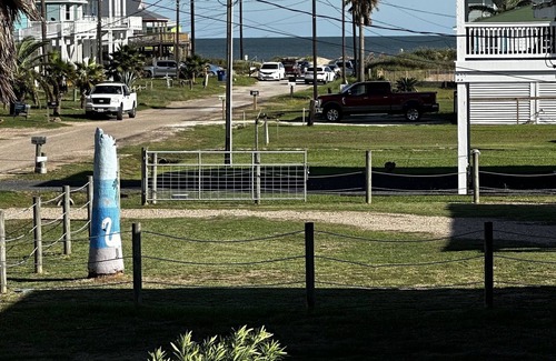 Surfside Beach Cottage | Surfside Beach, Texas. Fantastic views of the beach and bay. Steps to the beach