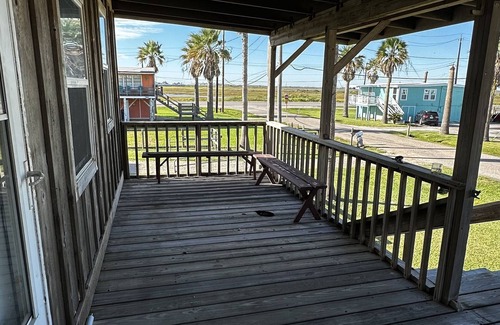 Surfside Beach Cottage | Surfside Beach, Texas. Fantastic views of the beach and bay. Steps to the beach