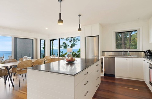 Killcare House | 'Surfside' by Accom Holidays