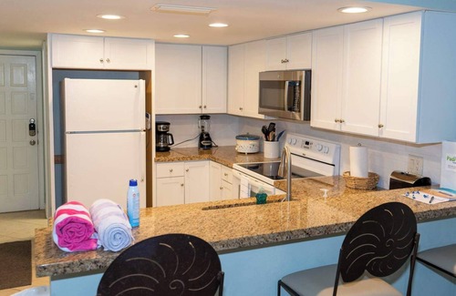 Congress Avenue Historic District Condo | Surfside II 109