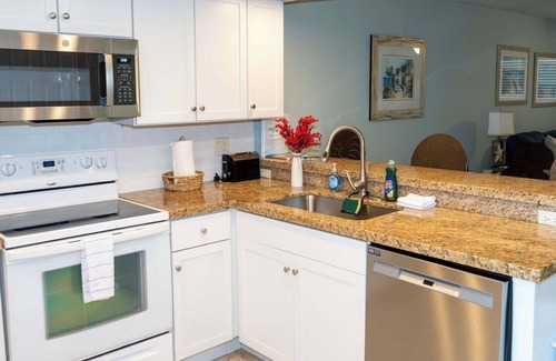 Congress Avenue Historic District Condo | Surfside II 109