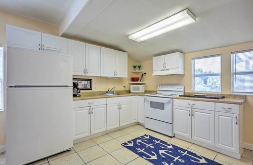 Vilano Beach Cottage | Surfside Oceanfront Cottage w/Beach Access!