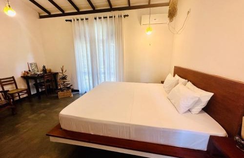 Dickwella Villa | Surfside Paddy Villa