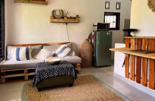 Uluwatu House | Surfside Pallet Retreatnn