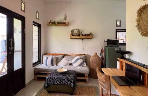 Uluwatu House | Surfside Pallet Retreatnn