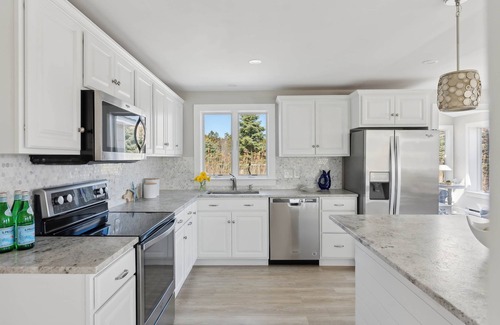 Kennebunk House | Surfside Sanctuary at Gooch's Beach