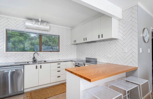 Whiritoa House | Surfside Sanctuary - Whiritoa Holiday Home
