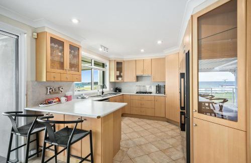 Warilla House | Surfside Solace