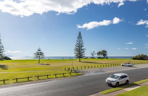 Forster Apartment | Surfspray 3 - Pebbly Beach