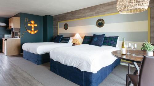 Lincoln City Hotel | Surftides Hotel