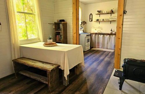 Read Island House | Surge Sunsets - an ocean front off-the-grid getaway!