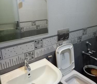 Virarajendrapet Cabin | Suroor Tourist Home
