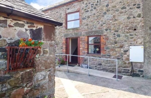 Holmrook Cottage | SURPRISE VIEW, pet friendly, character holiday cottage in Ravenglass